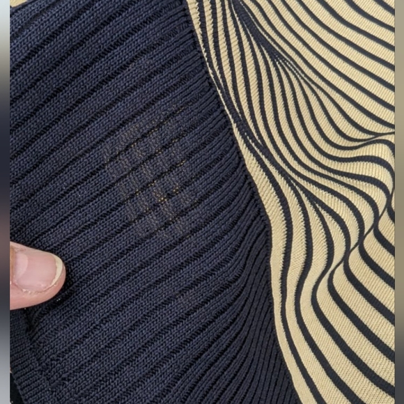 Misook Size XL Acrylic Zipper Cardigan Tan/Navy Horizontal Stripes Like New - Picture 7 of 13